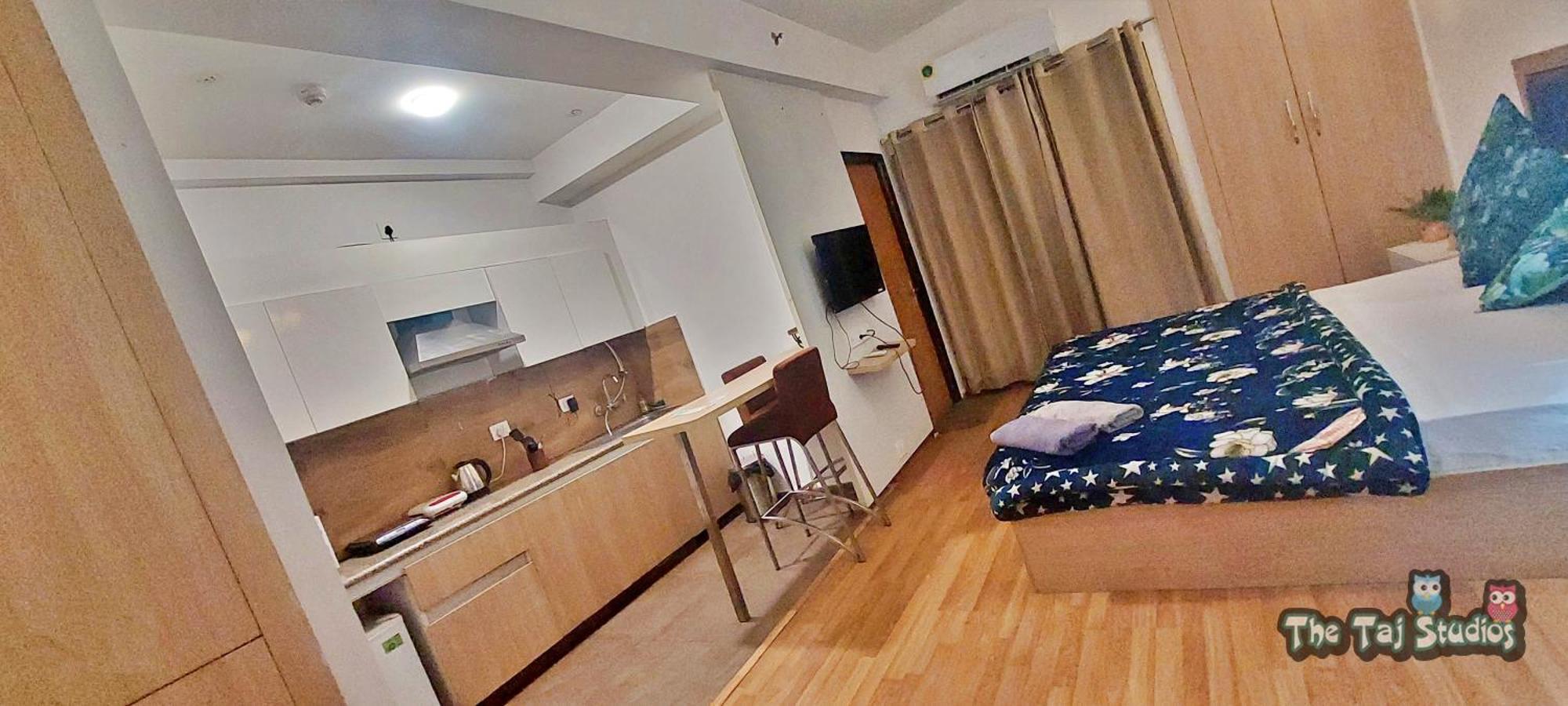 Luxury & Couple Friendly Gp By Taj & #new Year Party & Noida