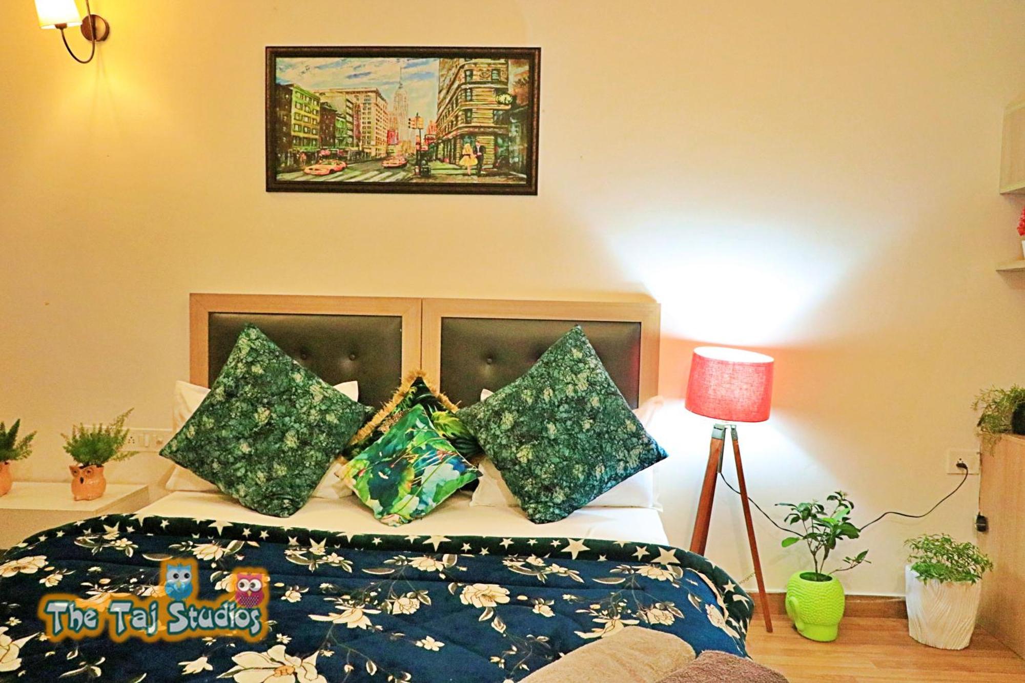 Apartment Luxury & Couple Friendly Gp By Taj & #new Year Party & Noida