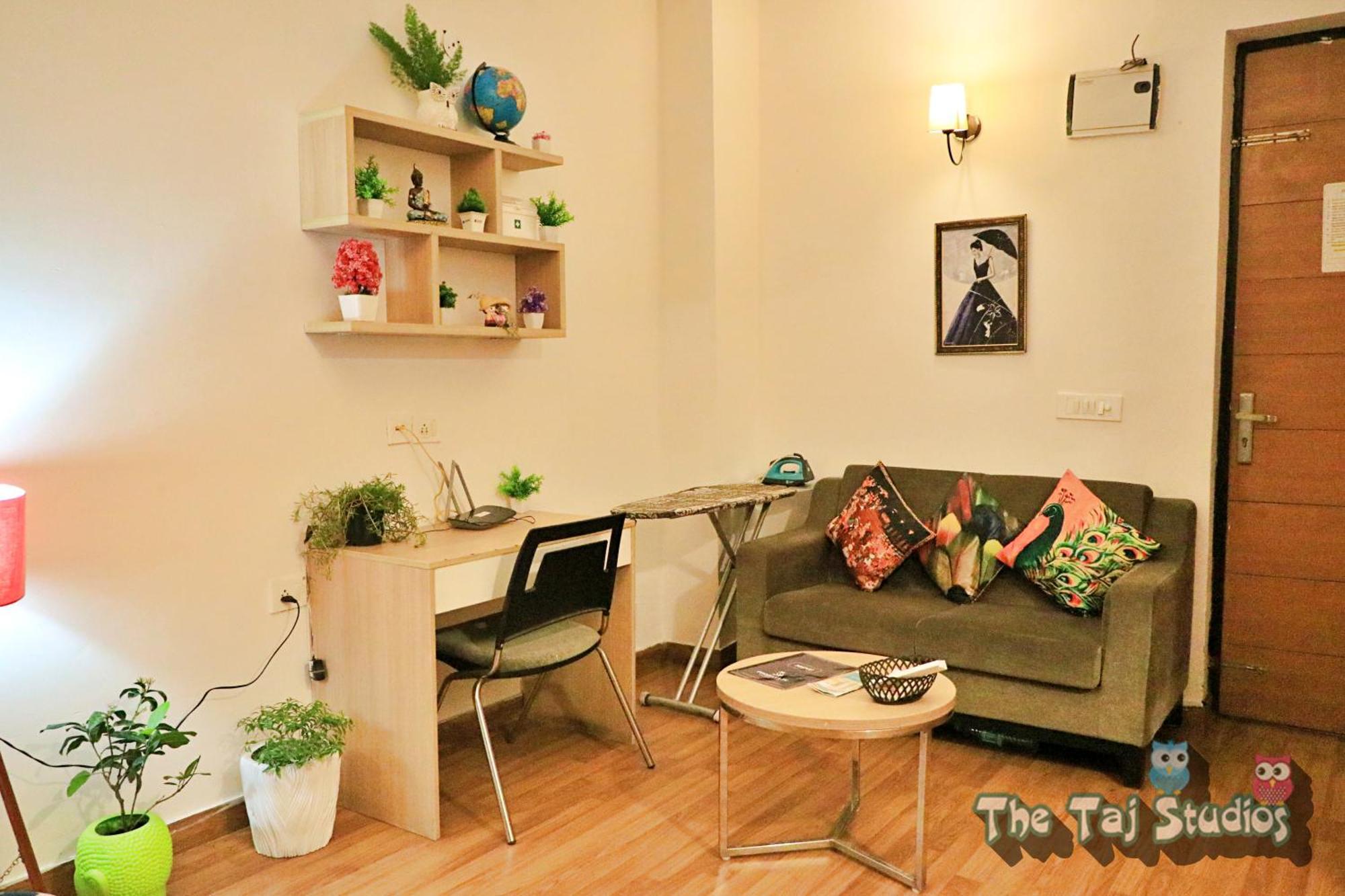 Apartment Luxury & Couple Friendly Gp By Taj & #new Year Party & Noida